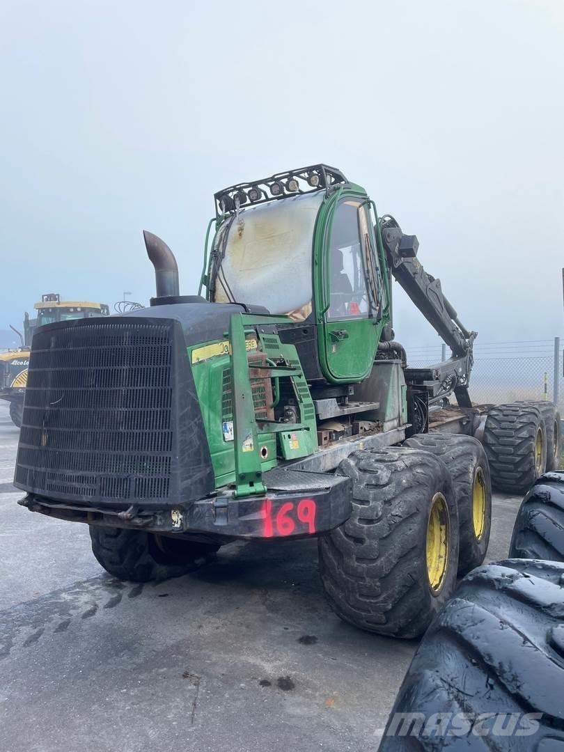 John Deere 1210E Lesné traktory