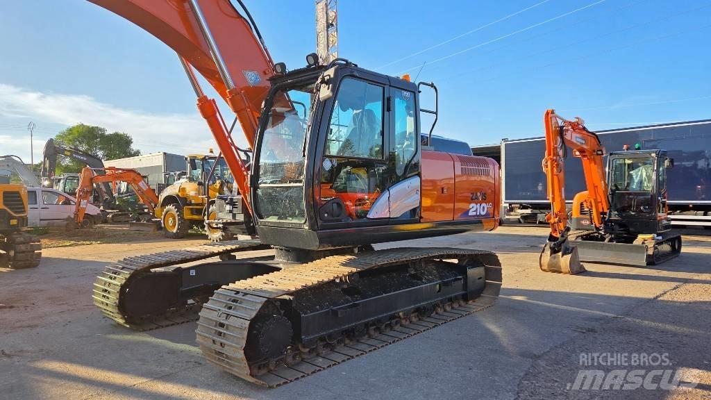 Hitachi ZX 210 Pásové rýpadlá