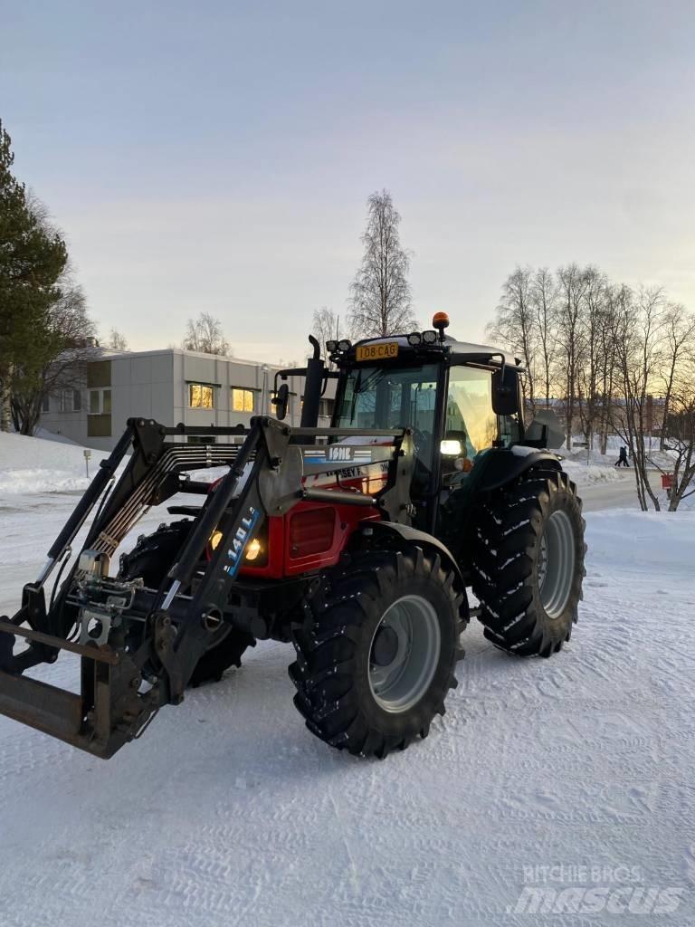 Massey Ferguson 4455 Traktory