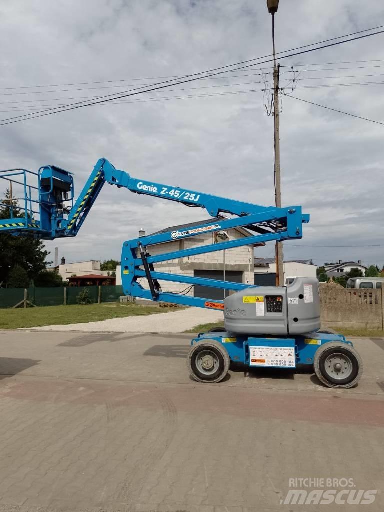 Genie Z 45/25 J Kĺbové plošiny