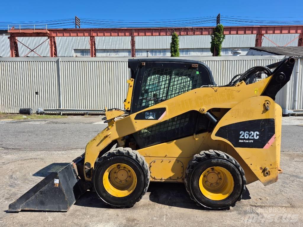 CAT 262 C Šmykom riadené nakladače
