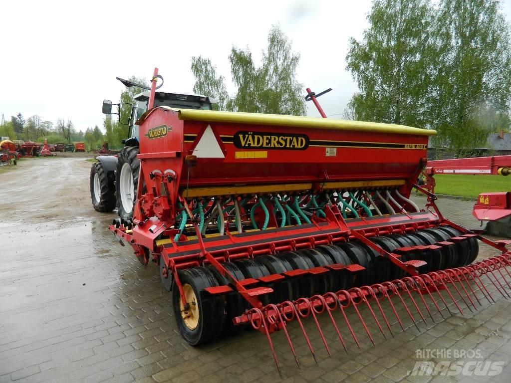 Väderstad 4 Mechanické sejačky
