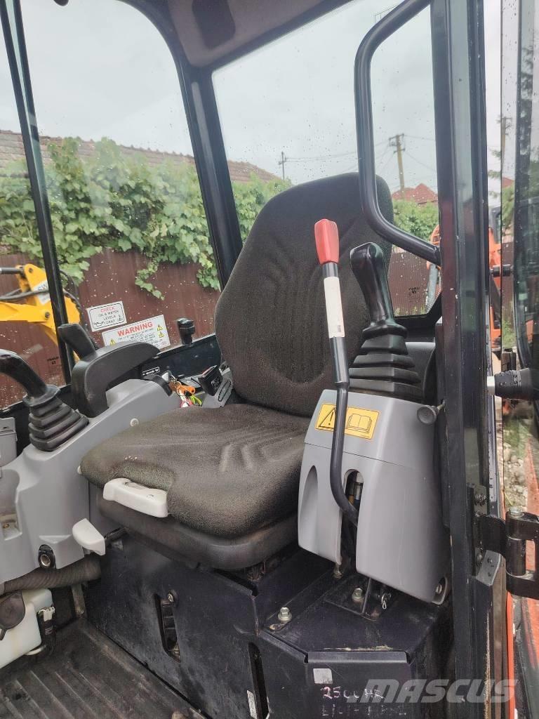 Kubota U 27-4 Mini rýpadlá < 7t