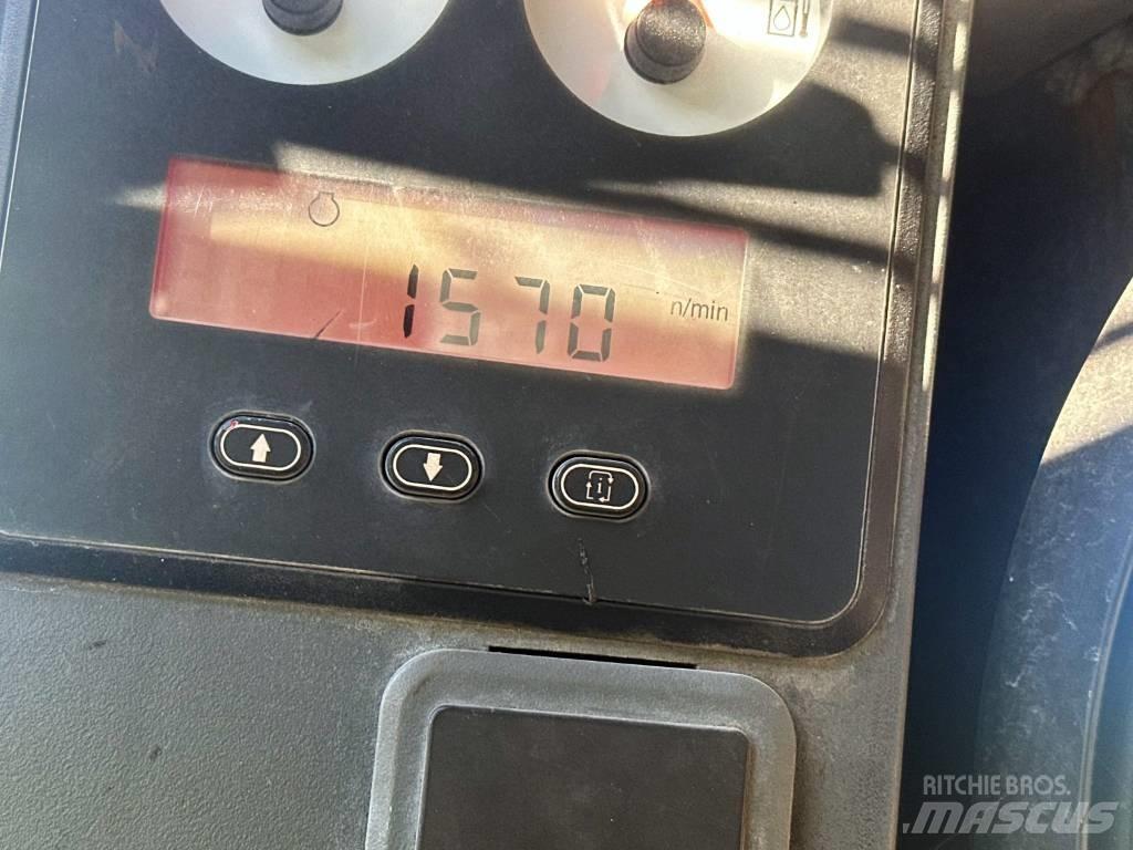 CAT 246 C Šmykom riadené nakladače