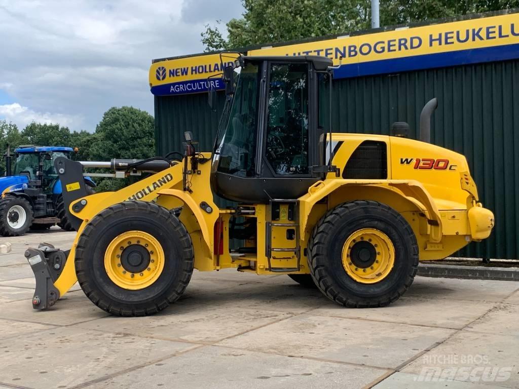 New Holland W 130 C Kolesové nakladače