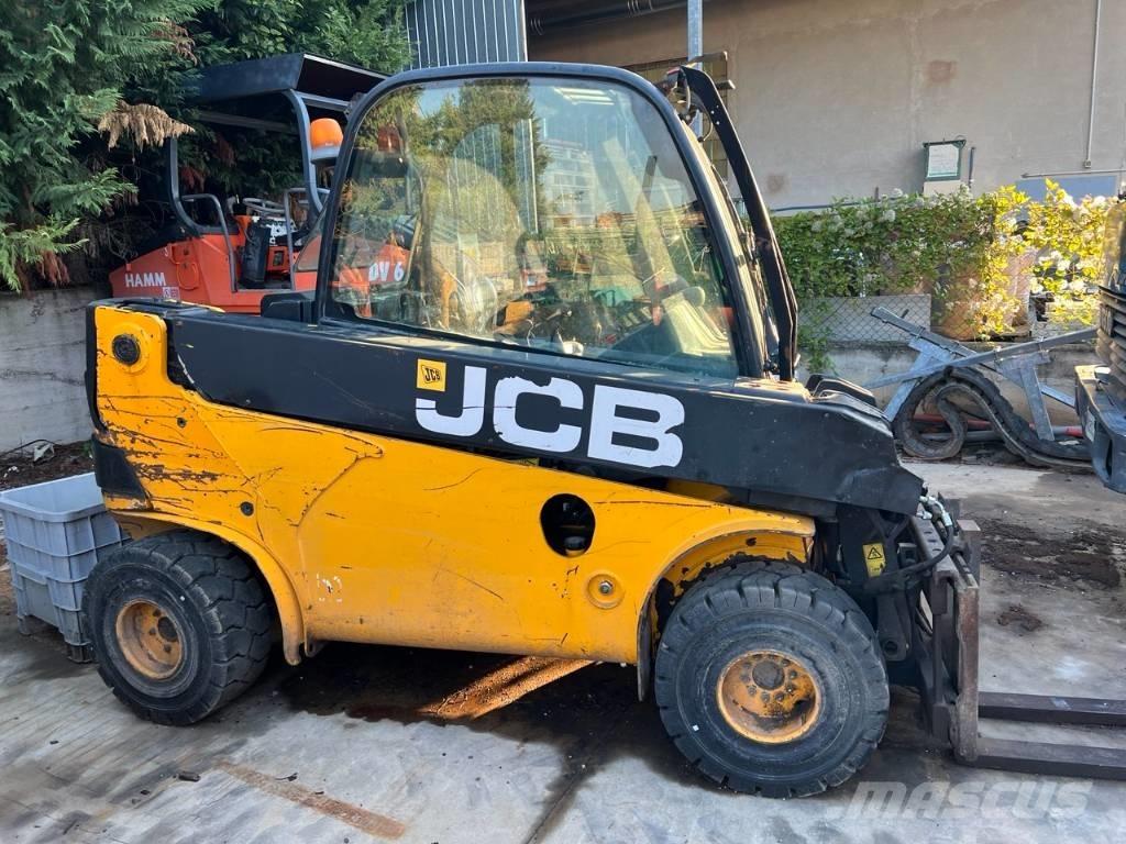 JCB TLT 35 D Teleskopické manipulátory