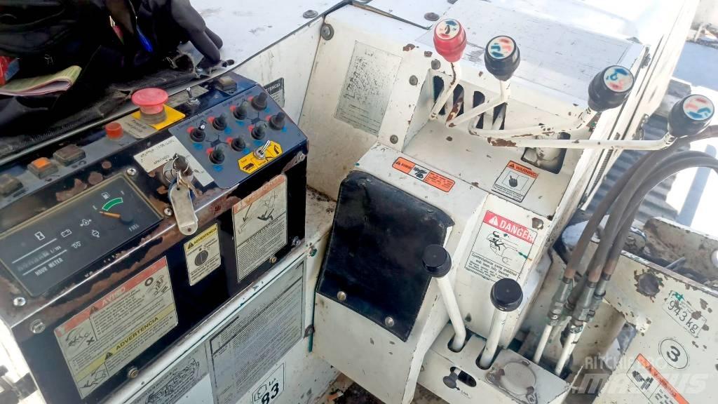 Maeda MC-305CRM-E Minižeriavy