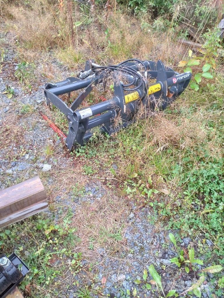 Norcar 755 Viacúčelové nakladače