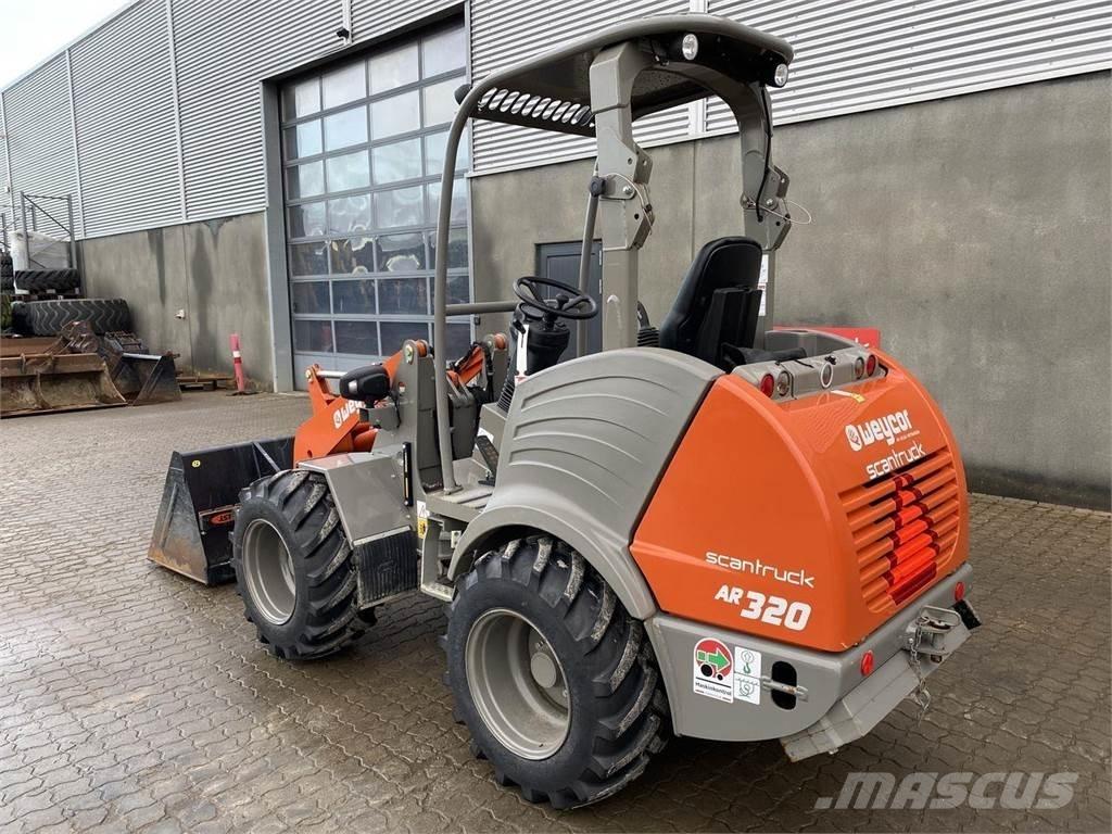 Weycor AR320 Agrar Viacúčelové nakladače