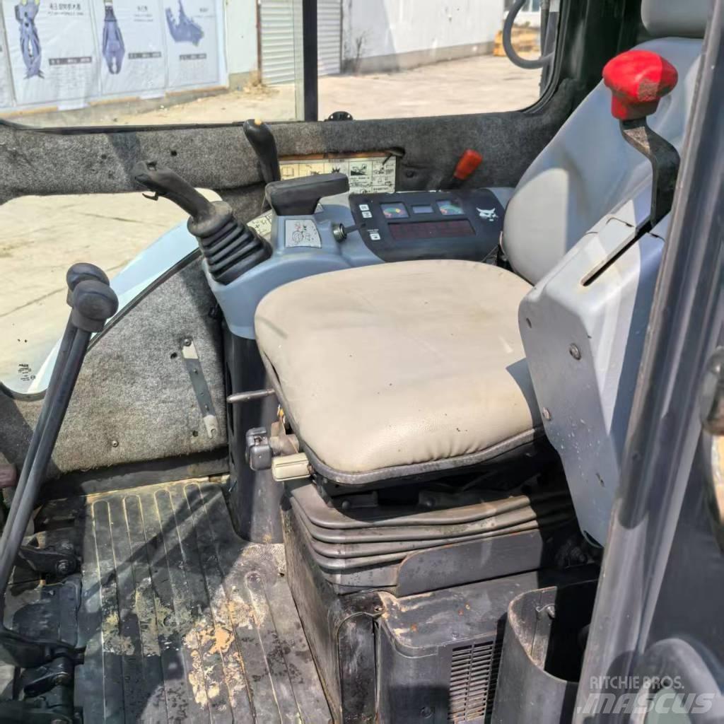 Bobcat 331 Mini rýpadlá < 7t