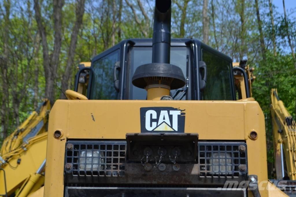 CAT D 6 N LGP Pásové dozéry