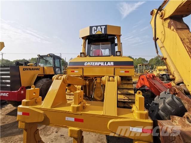 CAT D 7 R Pásové dozéry