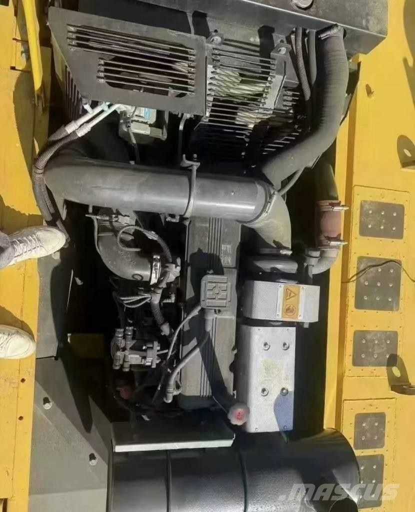 Komatsu PC 350 Pásové rýpadlá