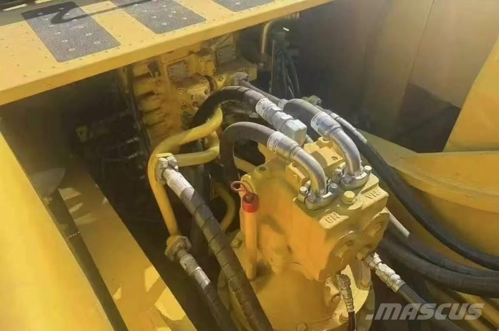 Komatsu PC 350 Pásové rýpadlá