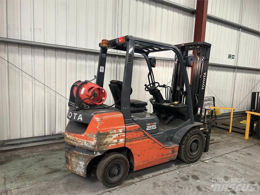 Toyota 02-8FGF25 LPG vozíky