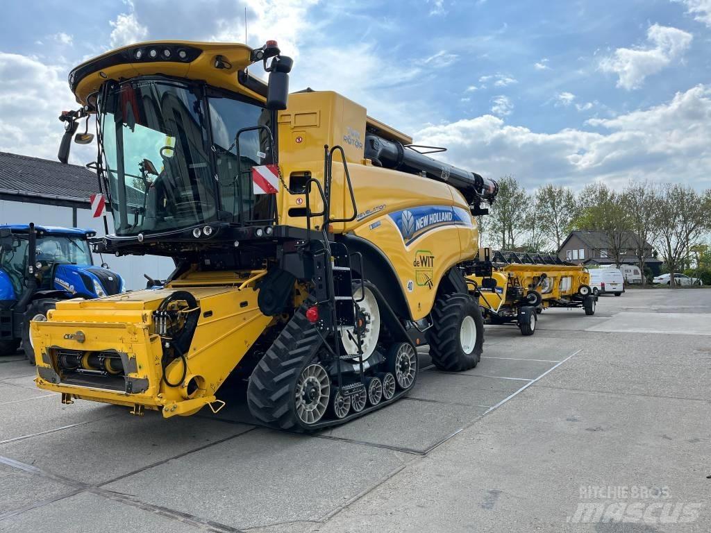 New Holland CR 8.90 Kombinované zberacie stroje