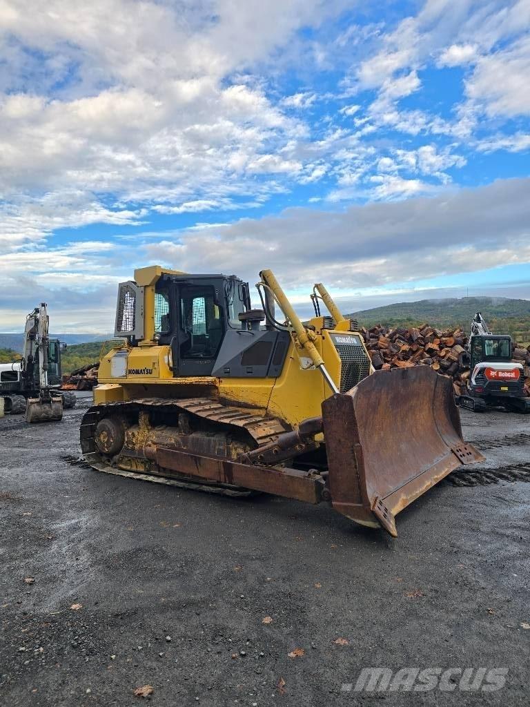 Komatsu D 65 EX-15 L Pásové dozéry
