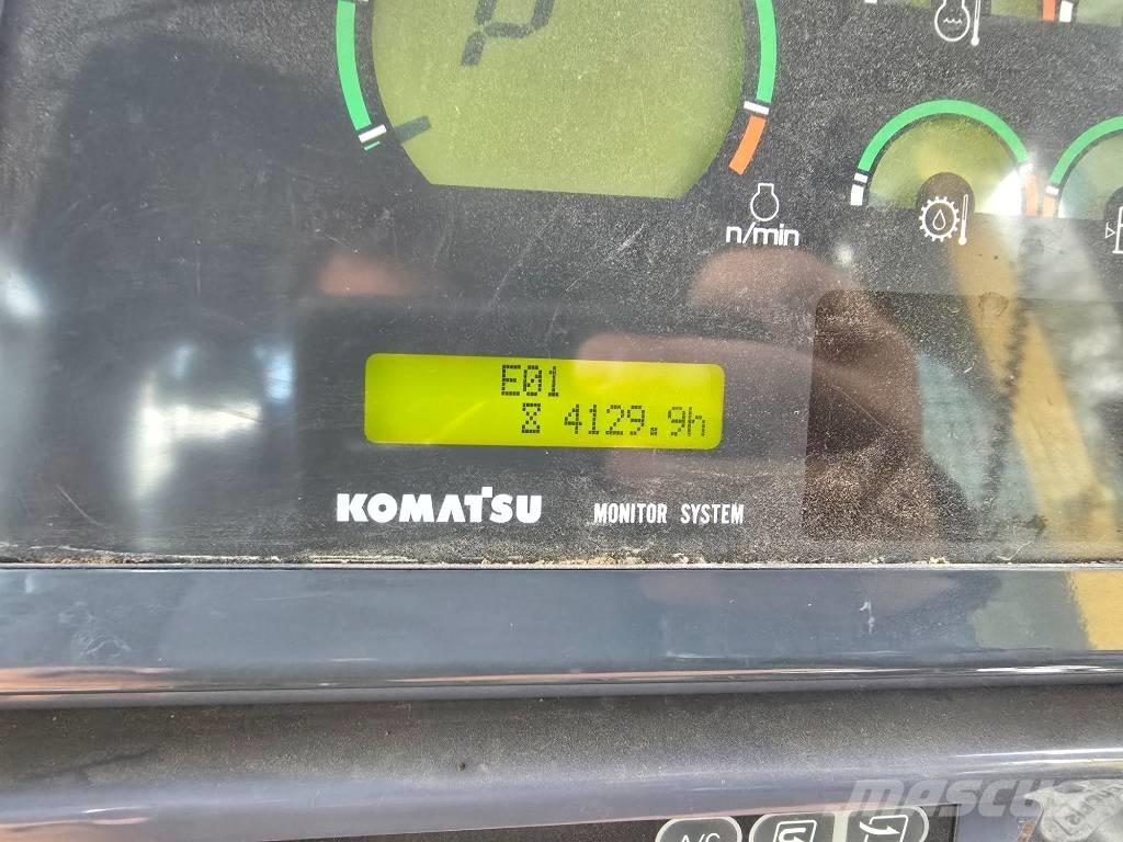 Komatsu D 65 EX-15 L Pásové dozéry