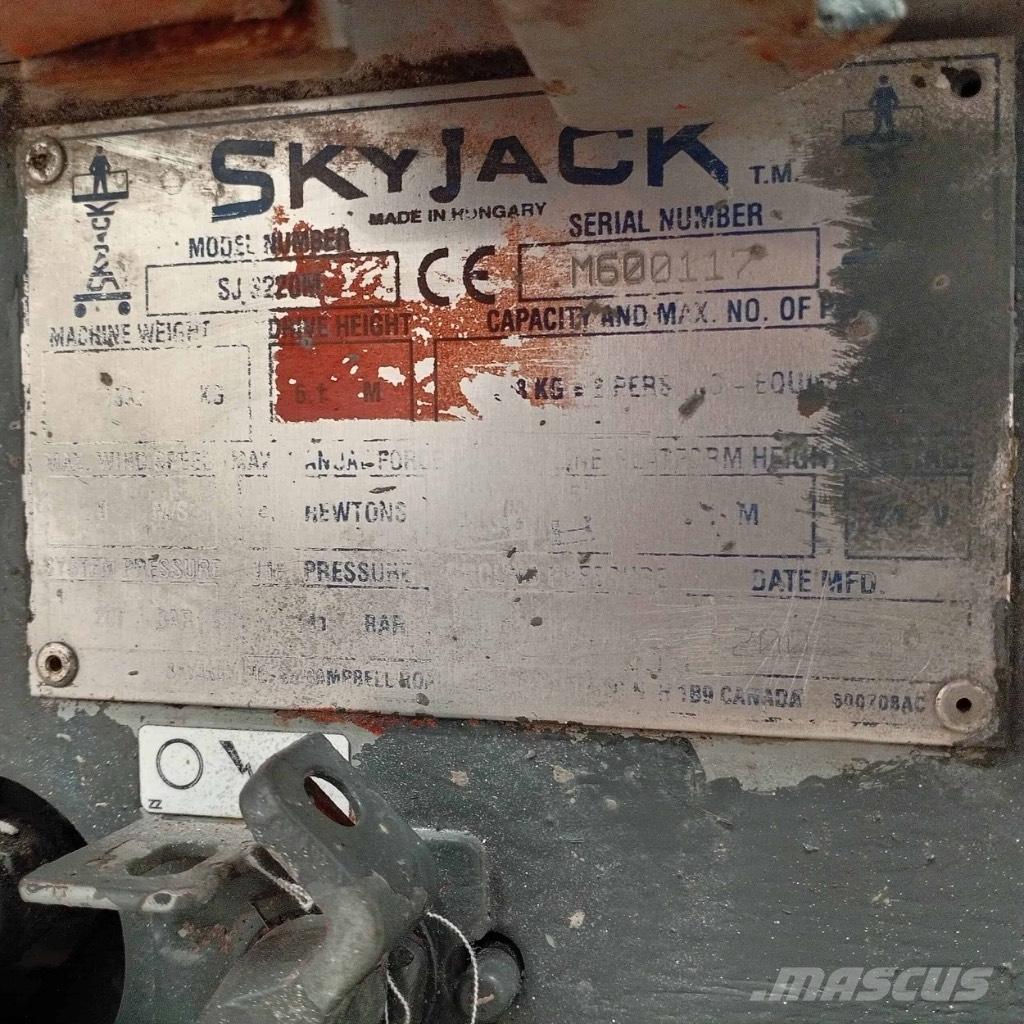 SkyJack SJ 3220 Nožnicové zdvíhacie plošiny