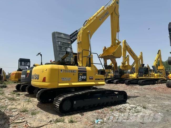 Komatsu PC 240-8 Pásové rýpadlá
