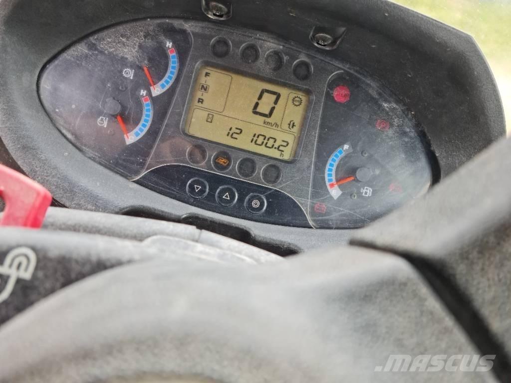 Hitachi ZW 220 Kolesové nakladače