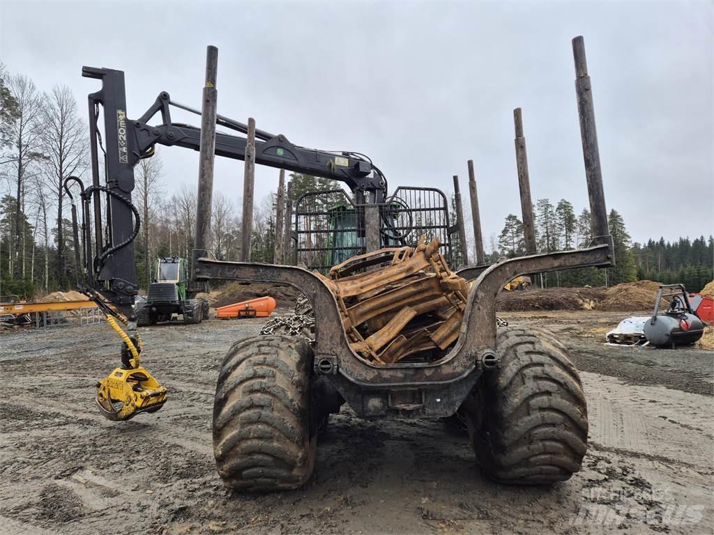 John Deere 1110D Lesné traktory