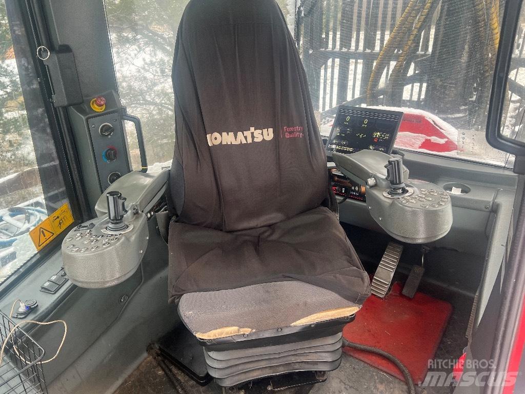 Komatsu 840 TX Lesné traktory