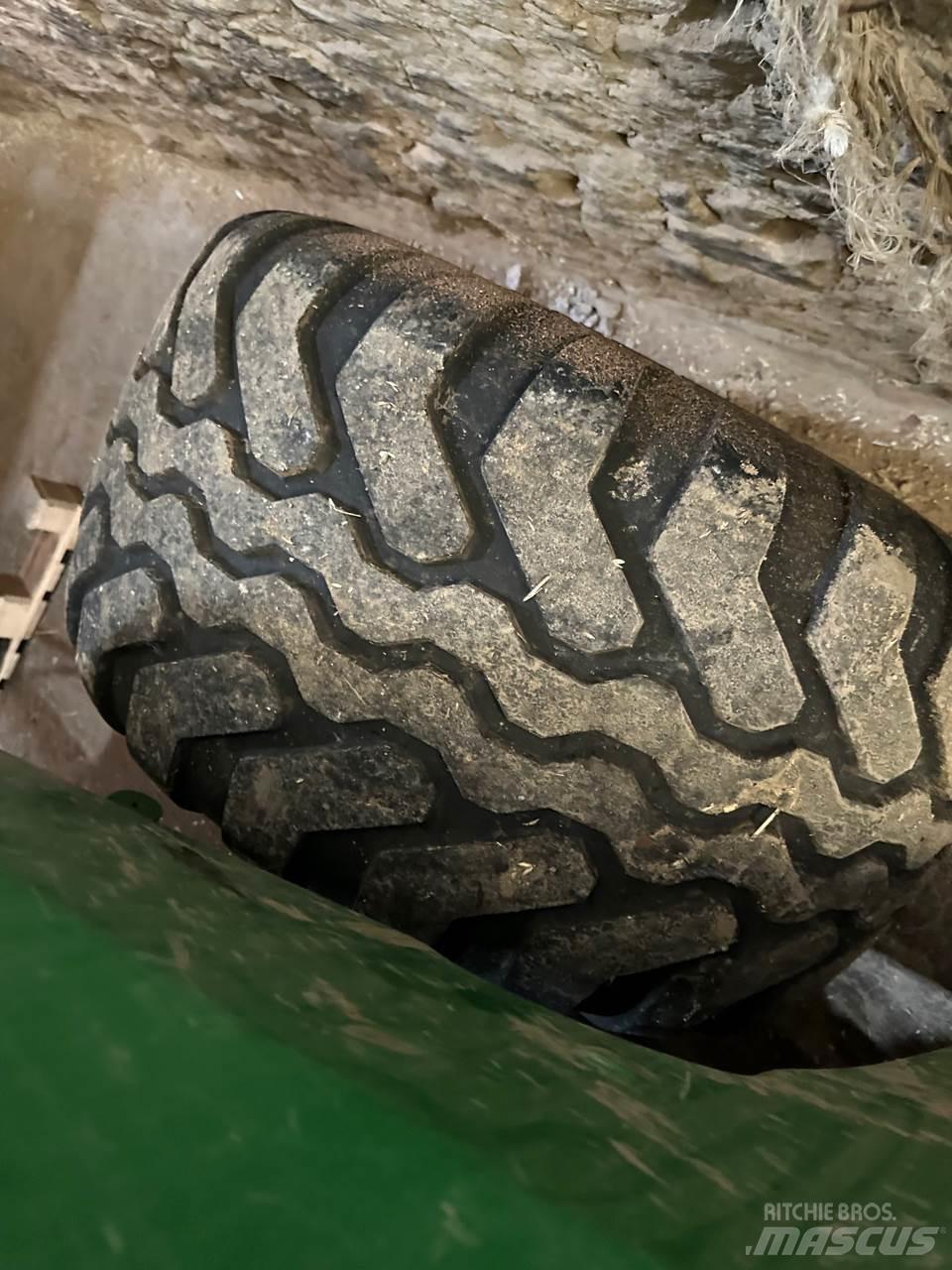 John Deere V461M Lisy na okrúhle balíky