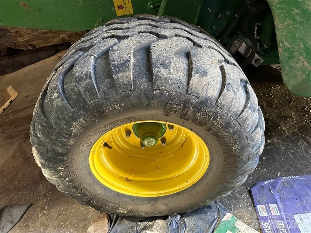 John Deere V461M Lisy na okrúhle balíky