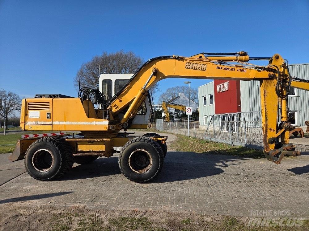 Liebherr A900 Kolesové rýpadlá