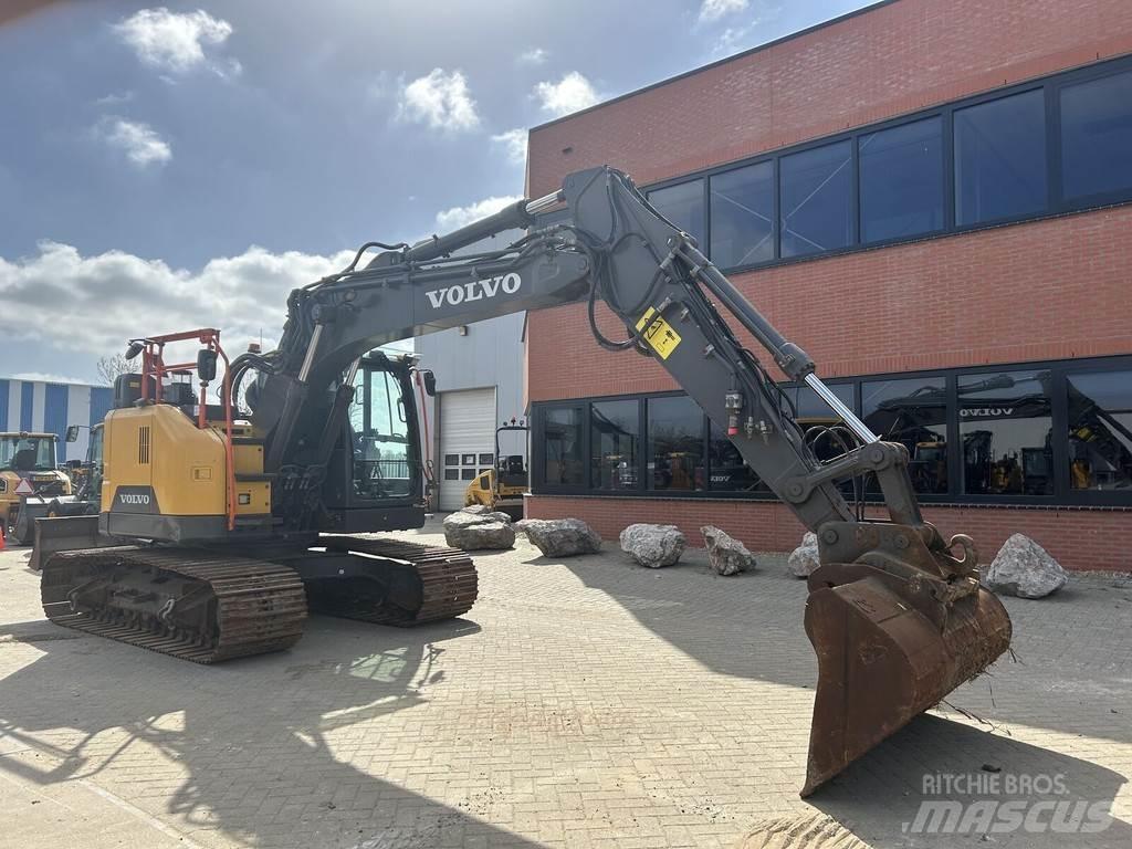 Volvo ECR145 Pásové rýpadlá