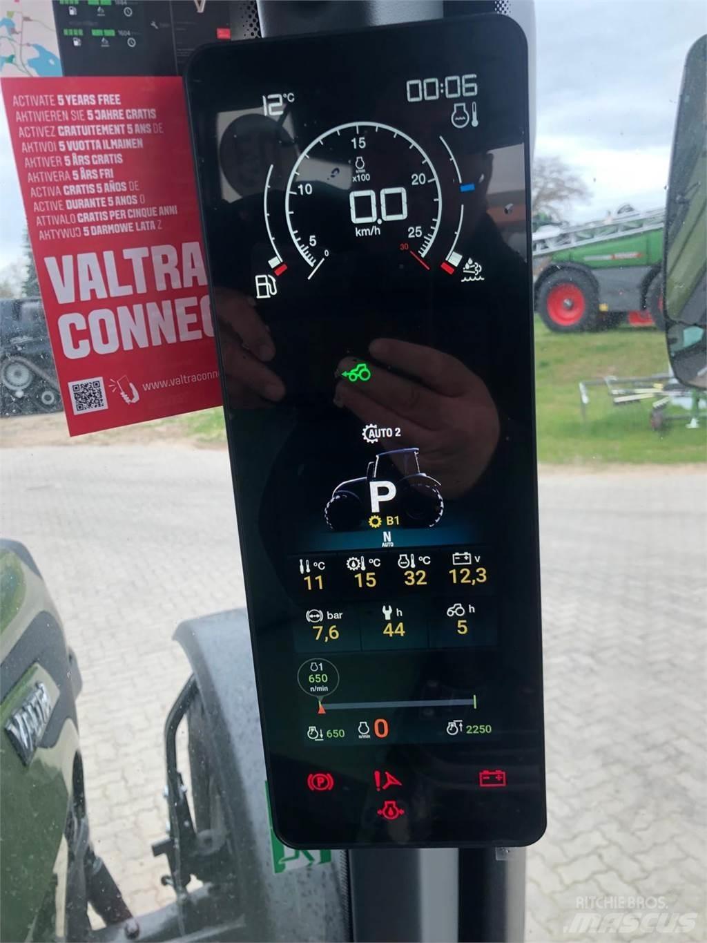 Valtra T175EA Traktory