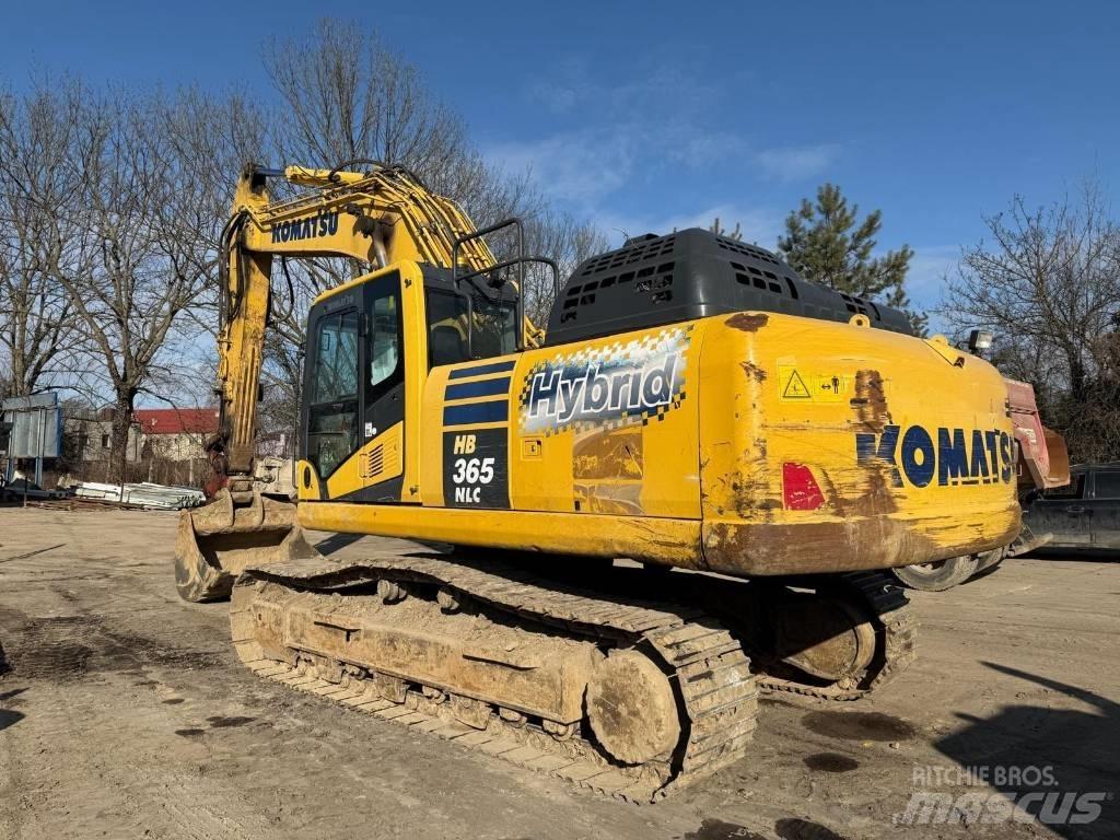 Komatsu HB 365 Pásové rýpadlá