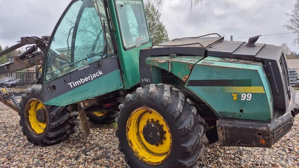 John Deere 870B Harvestory