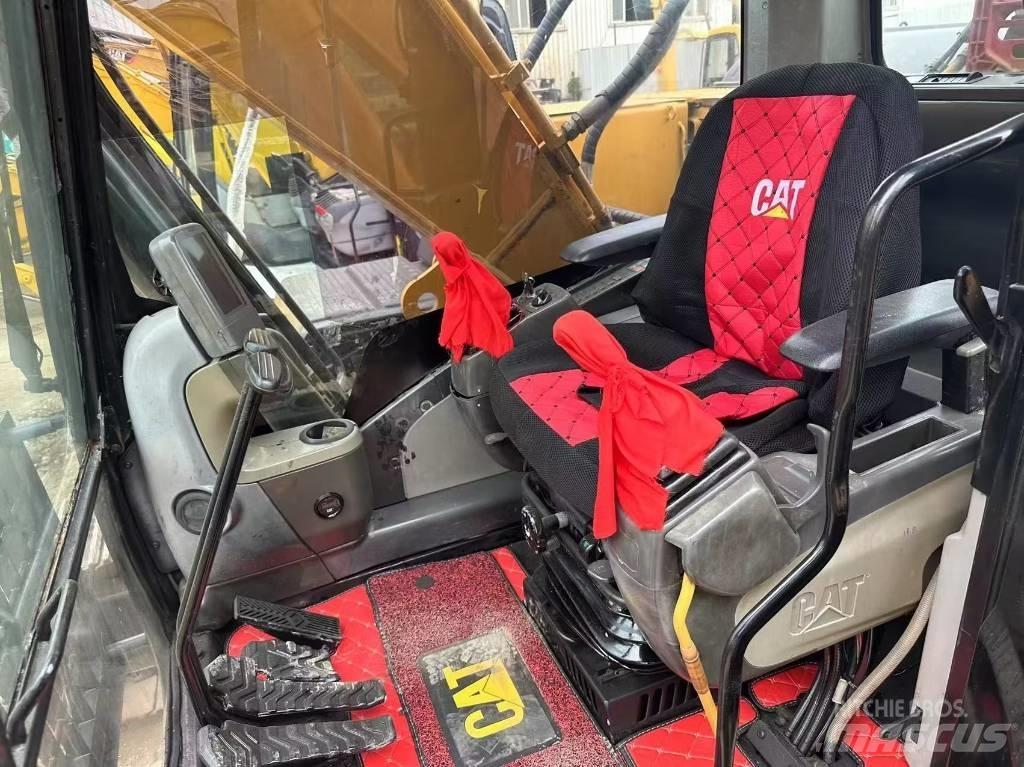 CAT 320 D Pásové rýpadlá