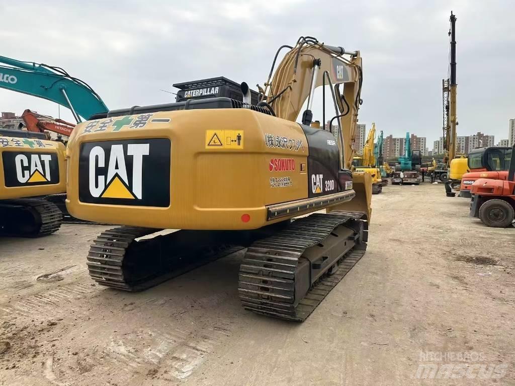 CAT 320 D Pásové rýpadlá