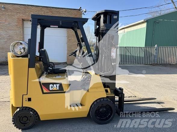 CAT GC40KSTR Dieselové vozíky