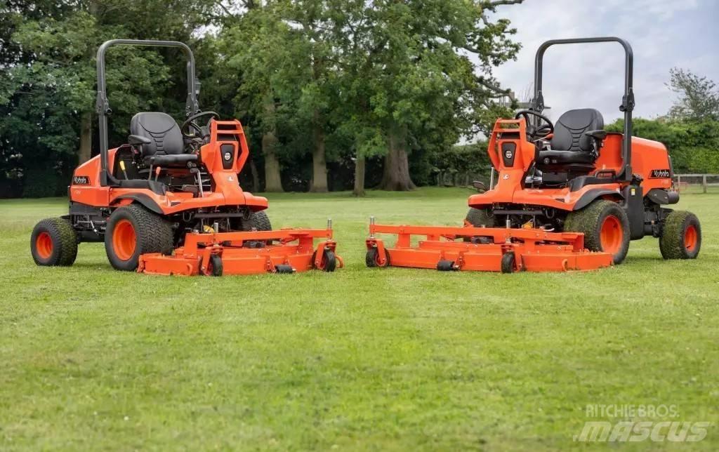Kubota F251E (2WD) Kosačky namontované a ťahané