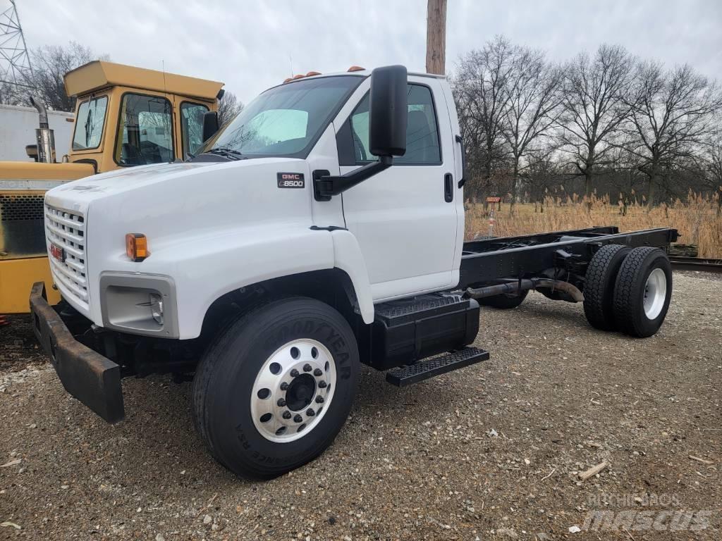 GMC C8500 Nákladné vozidlá bez nadstavby