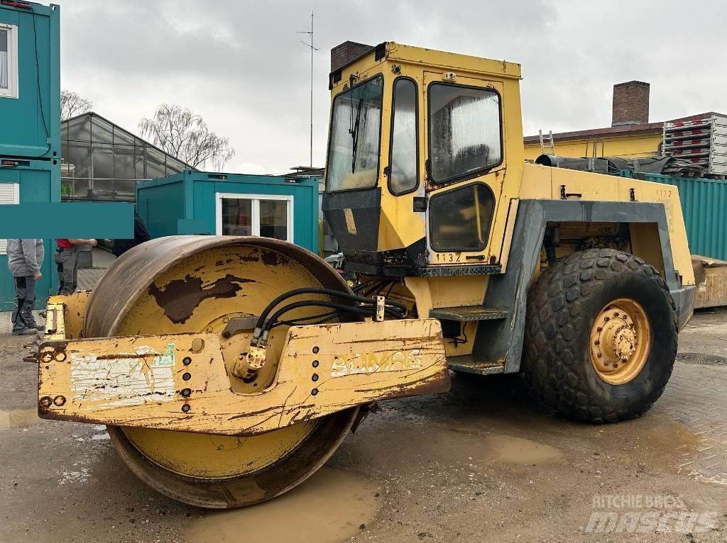 Bomag BW 213 D Ťahačové valce