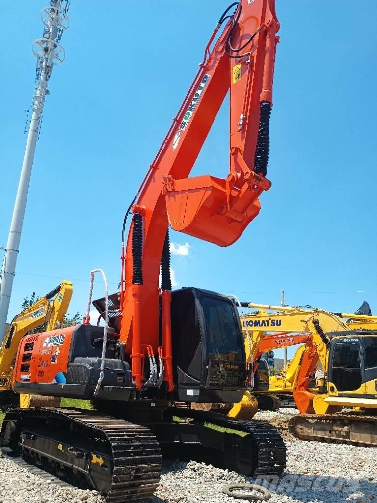 Hitachi ZX 200 Pásové rýpadlá