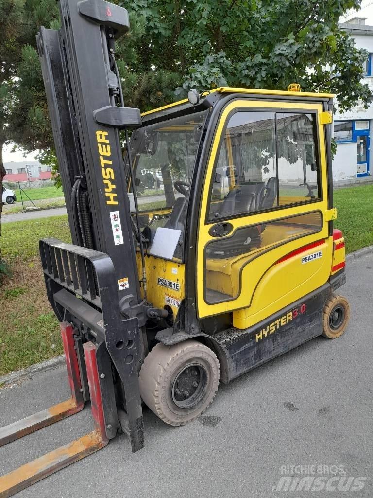 Hyster J3.0XN Akumulátorové vozíky