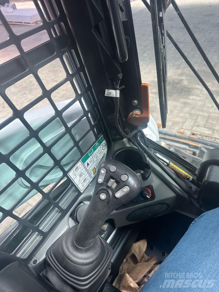 Bobcat T 590 Šmykom riadené nakladače