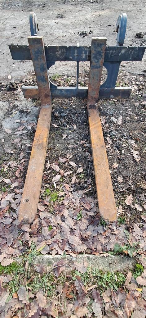 CASE 721 G Kolesové nakladače