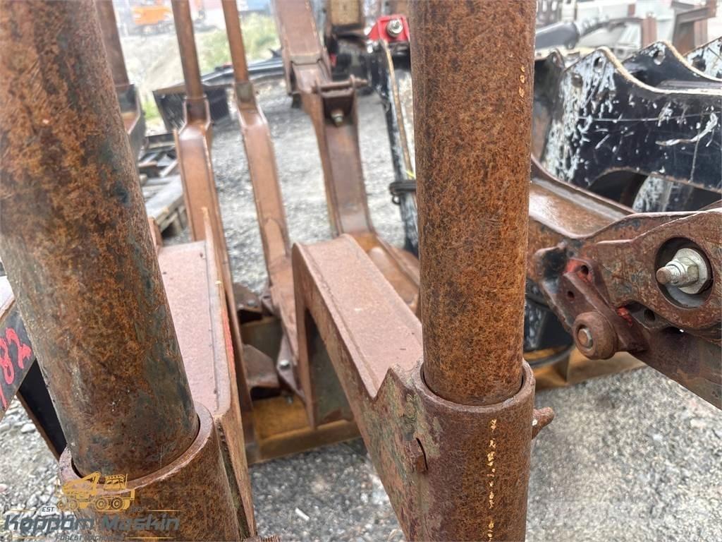 Valmet 840 Ďalšie komponenty