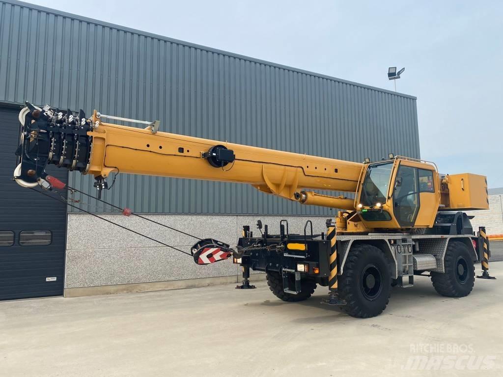 Grove RT 550 E Univerzálne terénne žeriavy