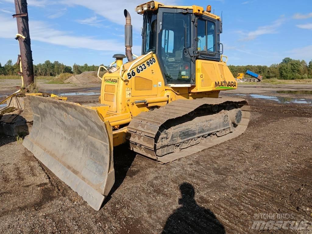 Komatsu D51PX-22 Pásové dozéry