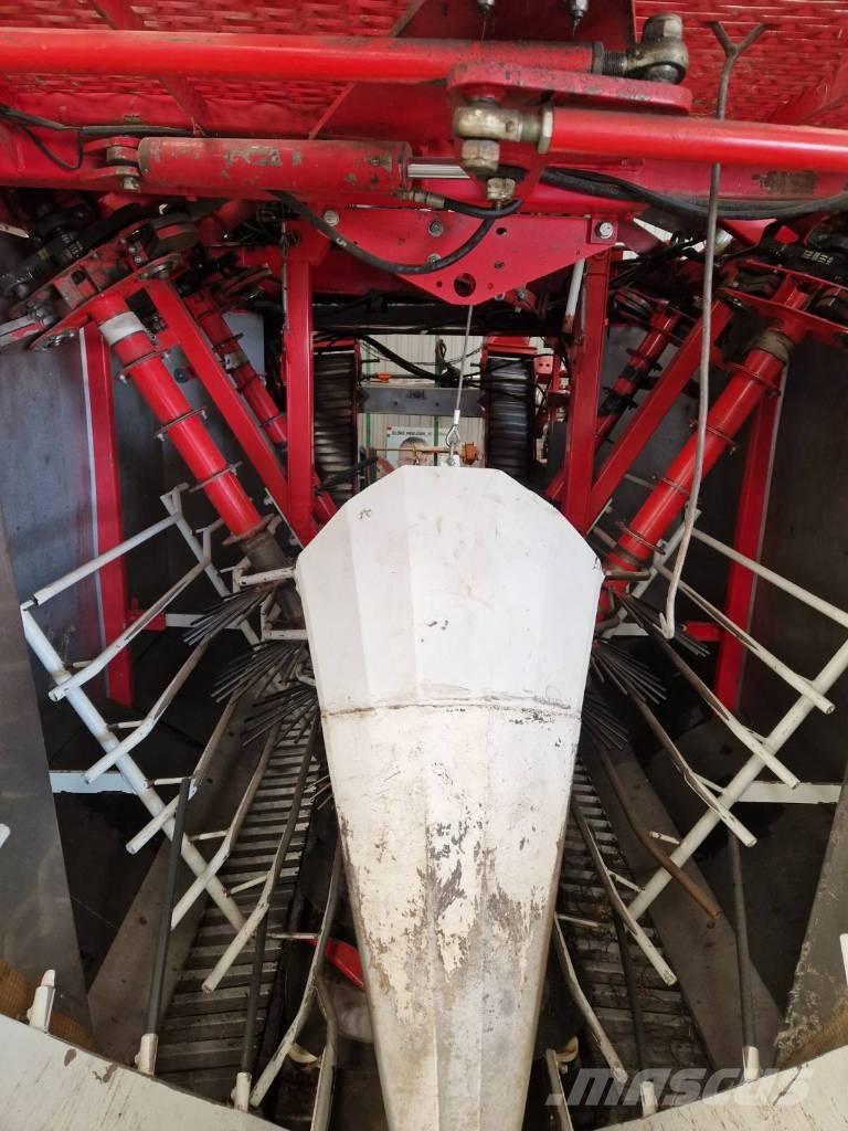  JOONAS 1500 Kombinované zberacie stroje