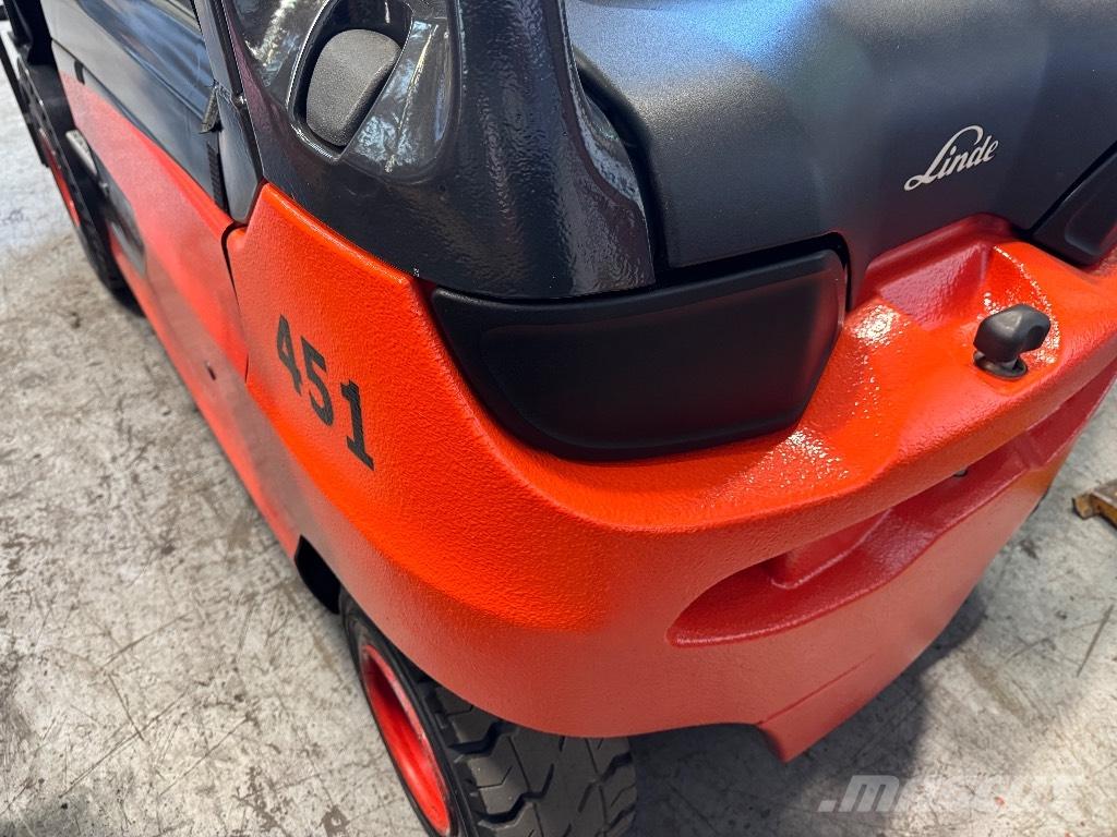 Linde E 30 Akumulátorové vozíky