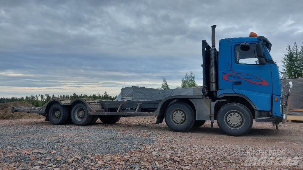 Volvo FH12 8x4 Nákladné automobily na prepravu lesných strojov